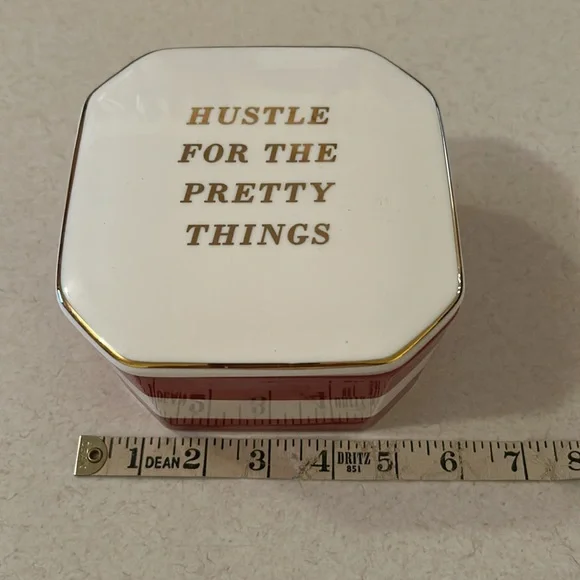 “Hustle For The Pretty Things” Extra Large Bold Striped Trinket Box NEW - Picture 7 of 15